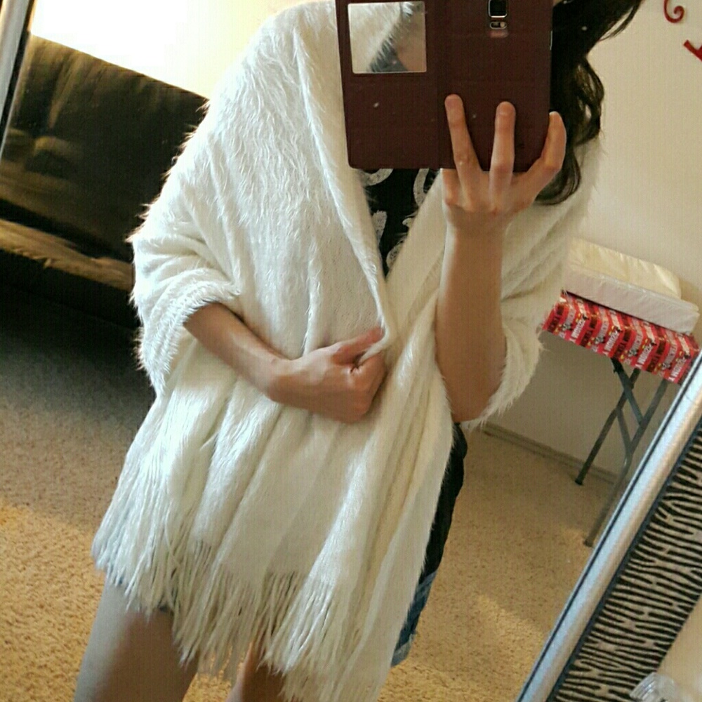 3 for 20$💥 Long white winter scarf